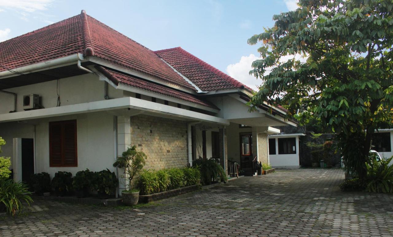Hotel Graha Kinasih Kotabaru Yogyakarta Exterior foto